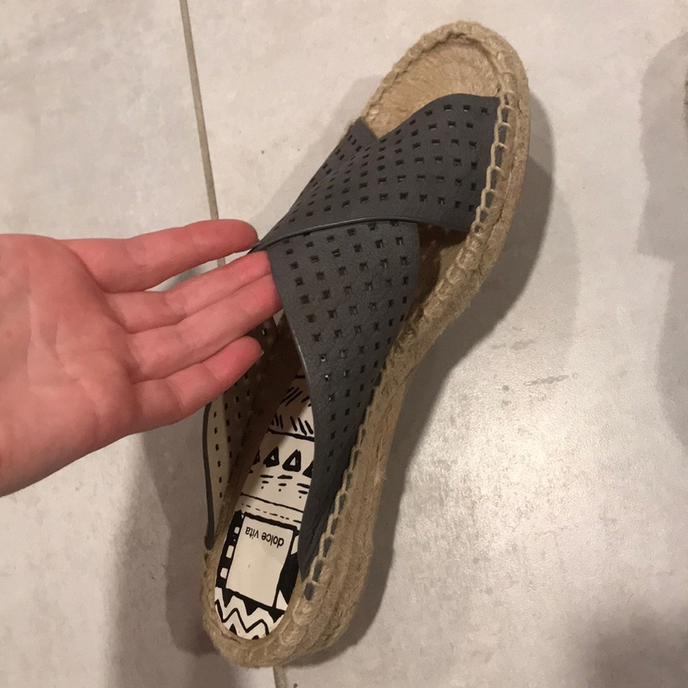 sandals - Picture 3 of 3